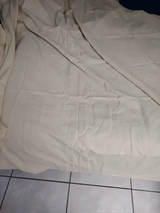 Copriletto in cotone beige