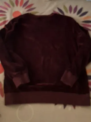 Sudadera Crew Morada Terciopelo