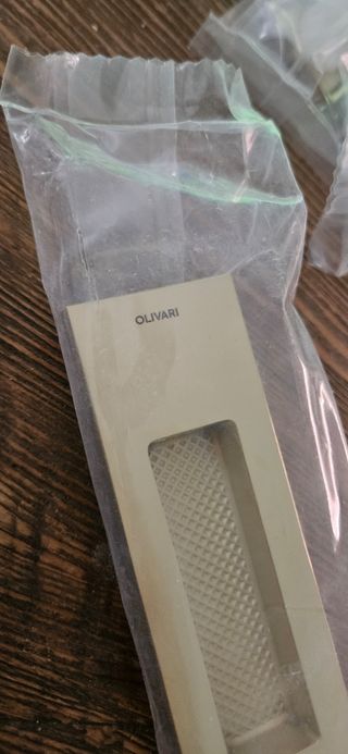 6 Tiradores OLIVARI para puertas correderas