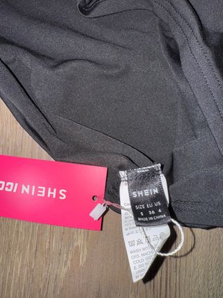 Top SHEIN manga larga negro