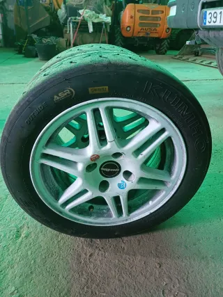 Kumho Slick Copa 2 blandas y 2 medias