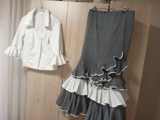 Traje Rociero Mujer Gris y Blanco