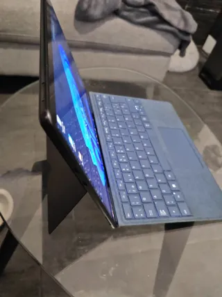 Surface Pro 9 i7 16GB RAM