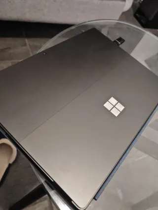 Surface Pro 9 i7 16GB RAM