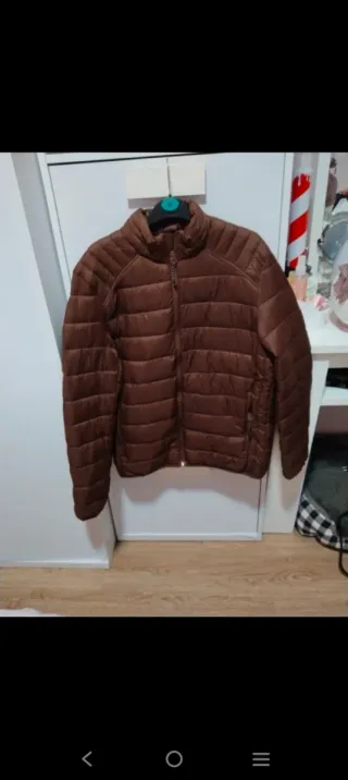 Abrigo acolchado hombre marrón