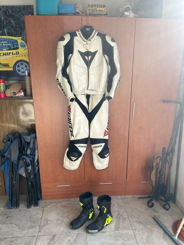 Traje Dainese Laguna Seca + Botas Dainese Torque 3