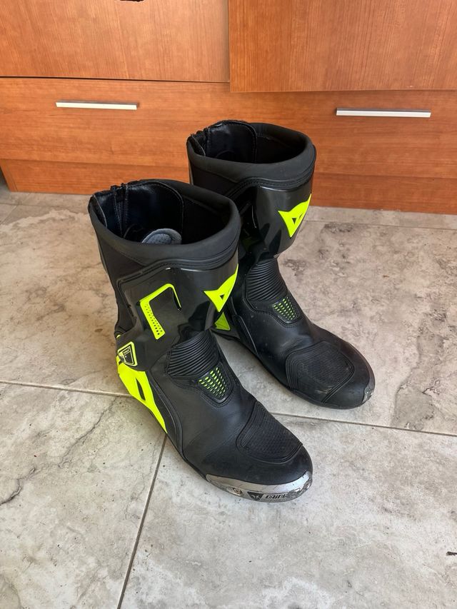 Traje Dainese Laguna Seca + Botas Dainese Torque 3