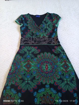 Vestido estilo Desigual Talla 42 estampado