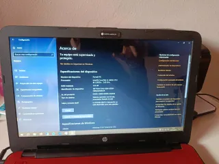 Portátil HP Rojo Intel Core i3 12GB RAM
SSD 250GB
