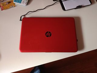 Portátil HP Rojo Intel Core i3 12GB RAM
SSD 250GB
