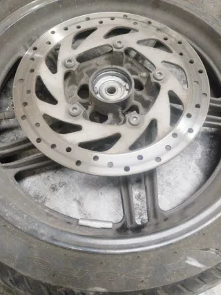 Rueda Delantera Yamaha Xenter 125