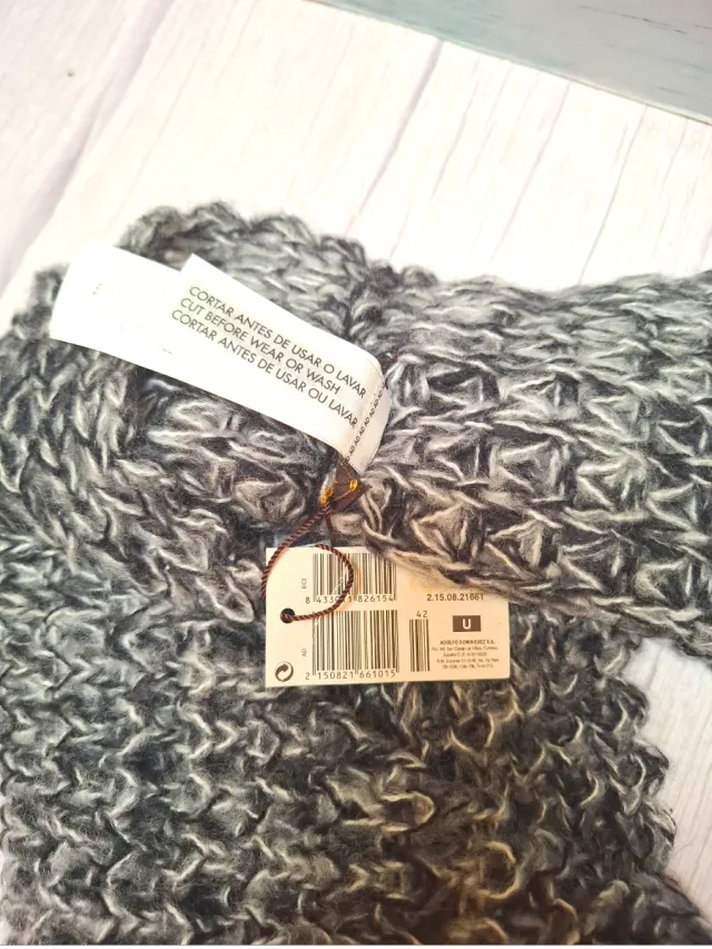 Bufanda Adolfo Dominguez Gris -Blanca sin estrenar