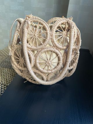 Bolso de rafia redondo