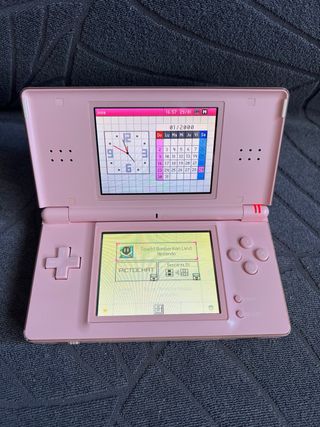 Nintendo DS Lite Rosa + Cartucho R4