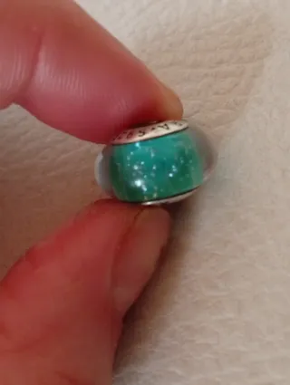 Charm Pandora esmalte verde azul brillos DISNEY