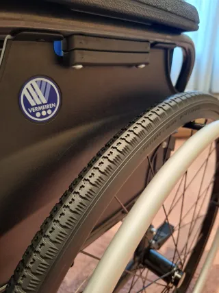 Silla de ruedas Vermeiren D200 Split NUEVA