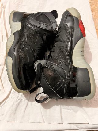 Jordan Jumpman Talla 38 Negro/Rojo