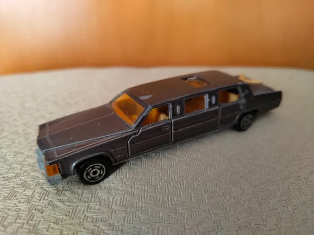 Limusina Majorette Plata