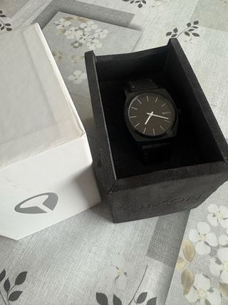 Reloj Nixon Negro
Time Teller