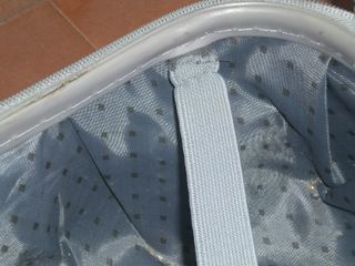 Maleta rígida gris 