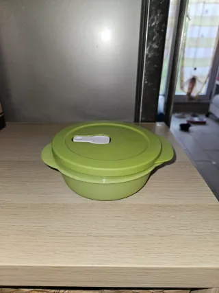 Contenitore Tupperware Verde