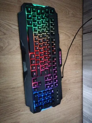 Teclado Mars Gaming RGB