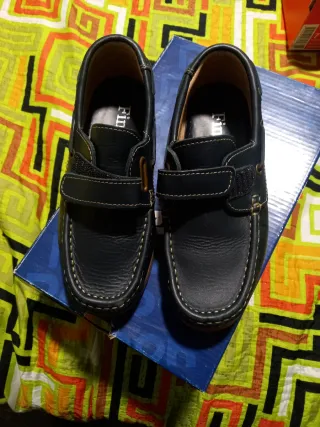Náuticos niño talla 33 negros Finano