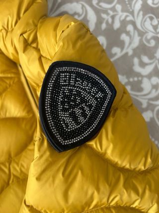 Chaqueta Blauer Amarilla con Capucha