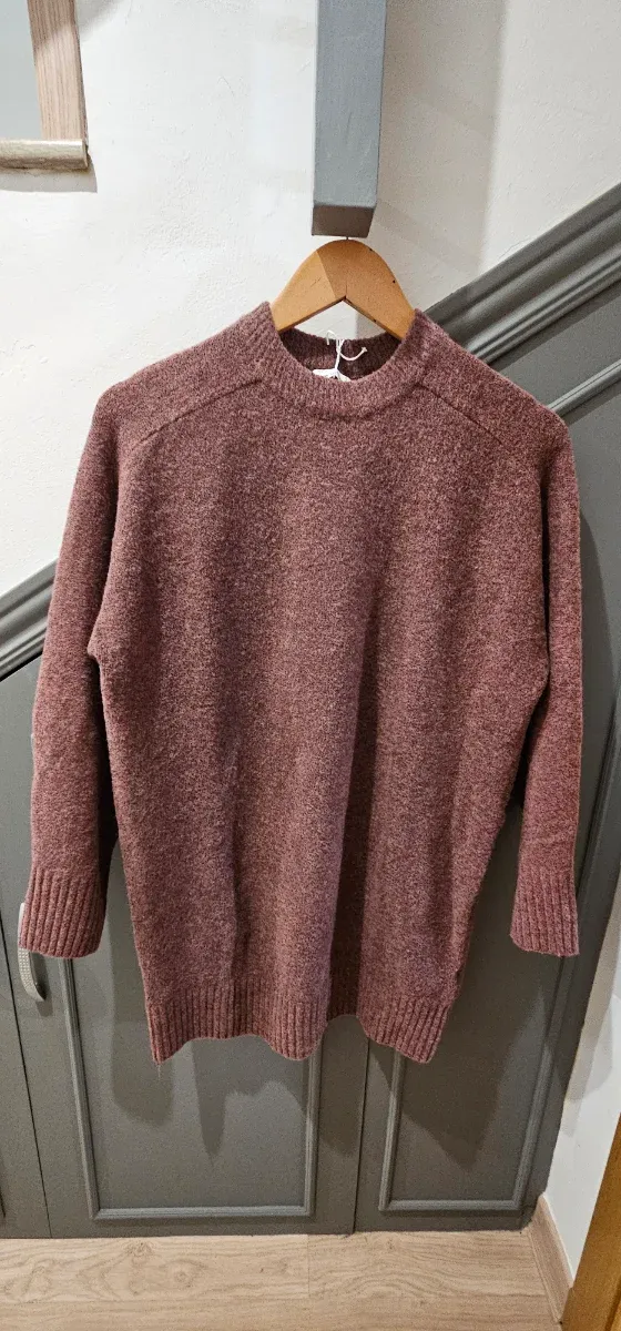 Jersey Pull and Bear rosa suave talla única