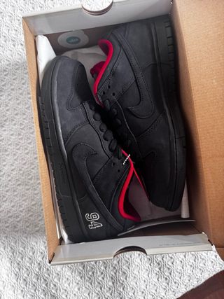 Nike SB Dunk Low Supreme '94 Negro Rojo