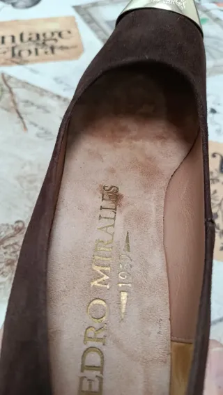 Zapatos Pedro Miralles Marrones con Punta Dorada