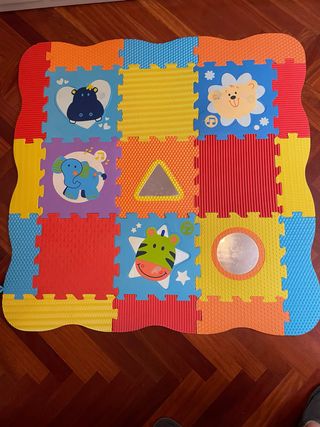 Alfombra de juegos infantil con espejos