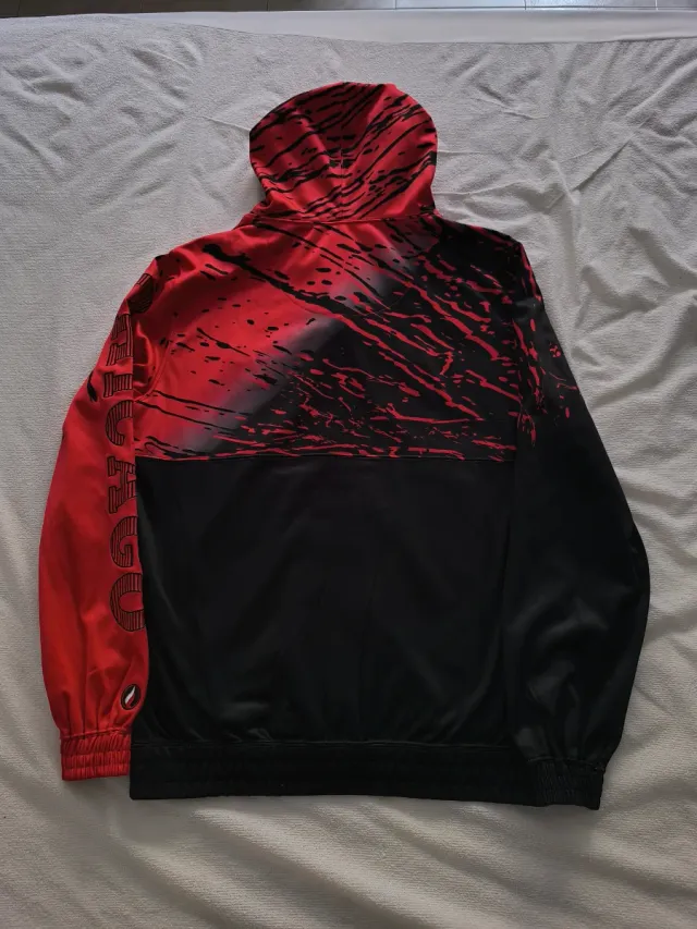 Sudadera Chicago Bulls Negra y Roja