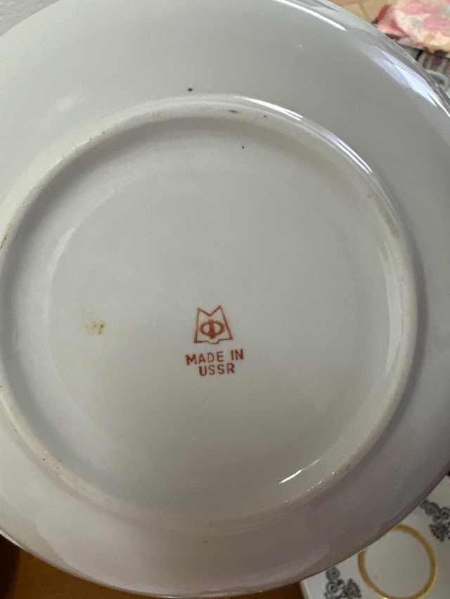 Juego de té porcelana blanco y dorado