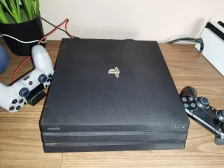 Consola PS4 Pro 1 TB Negra + 4 Juegos Call of Duty