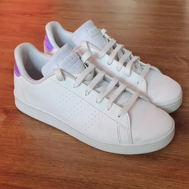 Zapatillas Adidas Court Blancas y Moradas