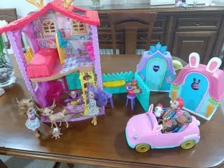 Playmobil y Enchantimals Casas y Coche