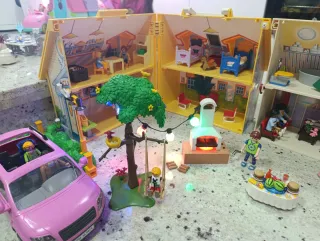 Playmobil y Enchantimals Casas y Coche
