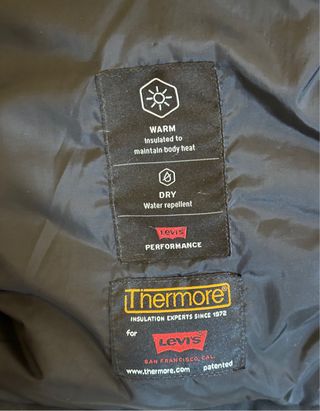 Parka Levi's técnica Negra