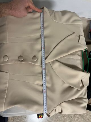 Chaqueta de mujer beige