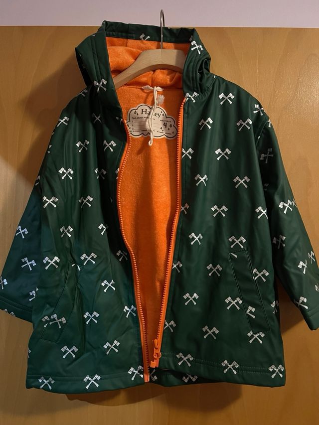 Abrigo Niño Con estampado Verde talla 4