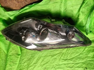 Faro derecho Renault Laguna III