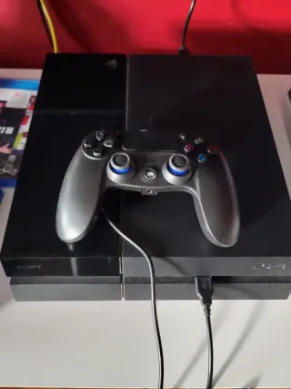 PS4 (PlayStation 4) Negra + Juegos