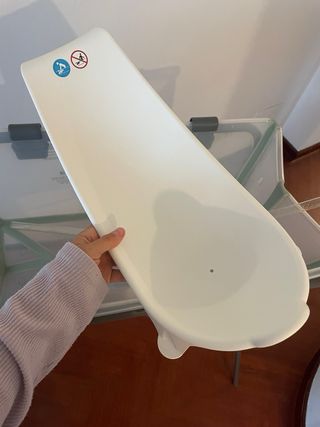 Bañera Stokke con patas y soporte recién nacido
