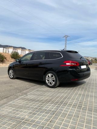 Peugeot 308 2015