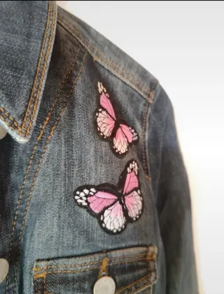 Chaqueta vaquera Zara bordados mariposas flores