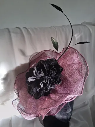 Tocado negro-burdeos fiesta, boda, evento