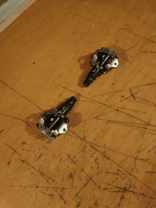Pedales Shimano PD-M520 Automáticos