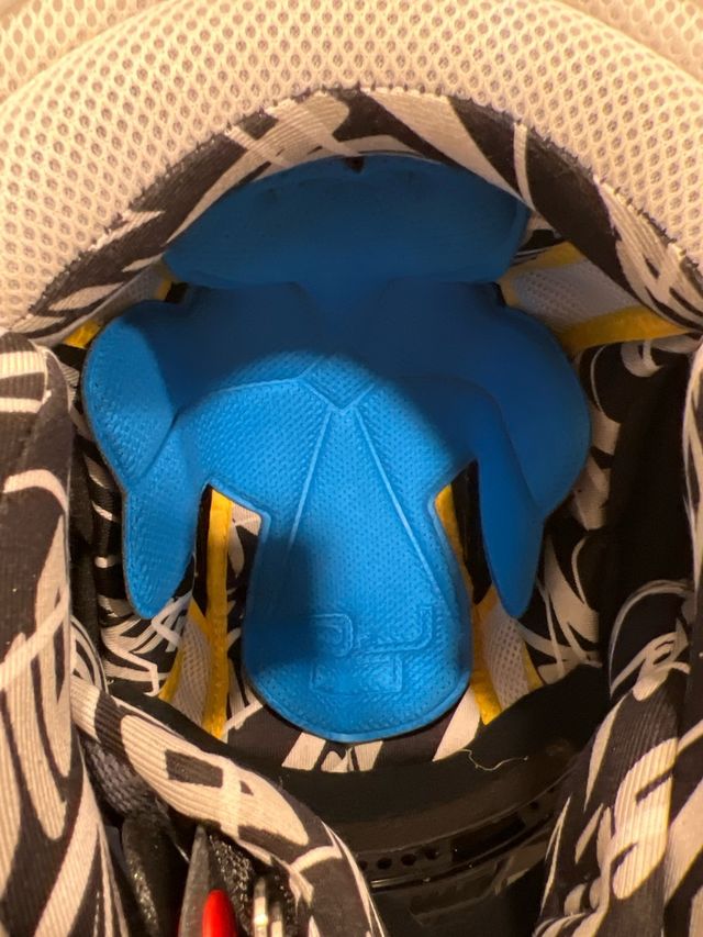 Casco Scorpion Adulto Talla XS con guantes