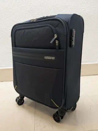 Maleta de viaje American Tourister azul